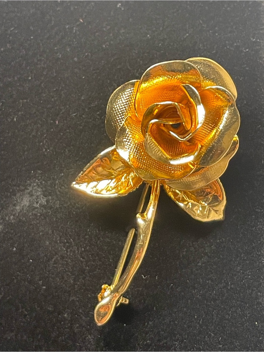 Gold-Tone Floral Brooch Pin - Women Jewelry